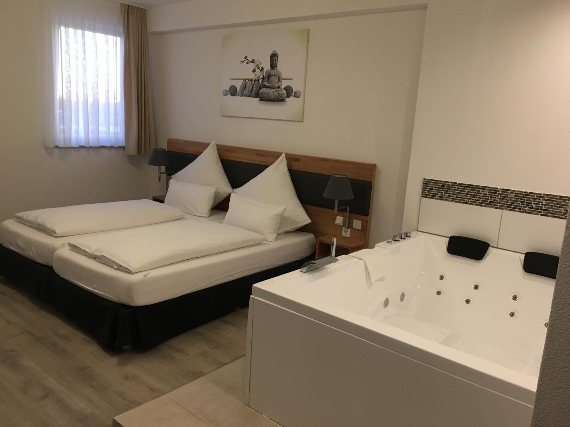 Hotel In Laisen Reutlingen Cameră foto