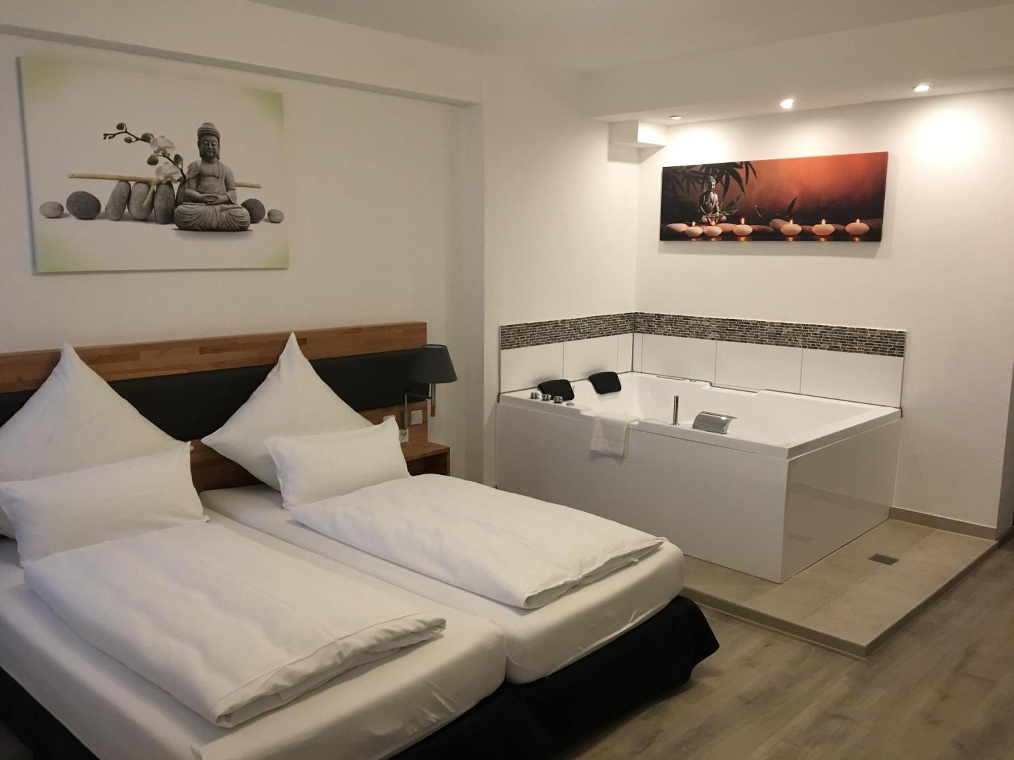 Hotel In Laisen Reutlingen Cameră foto